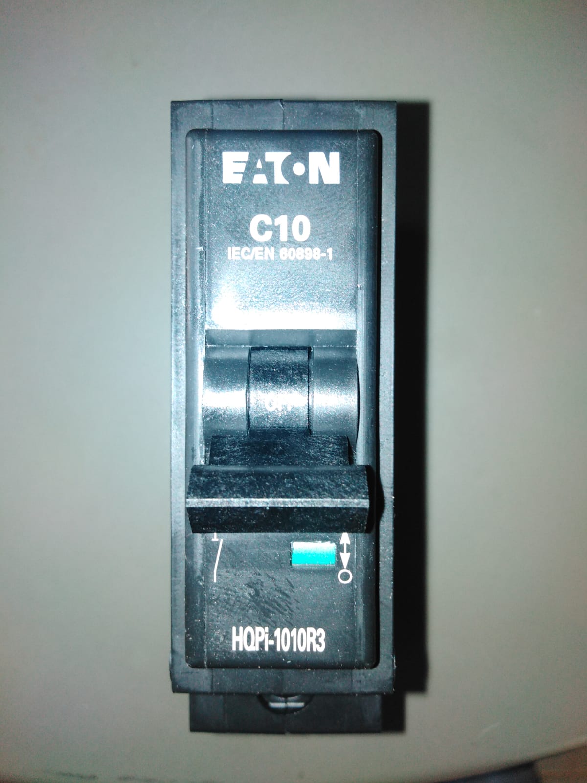 صورة 19   مفتاح كهرباء 10 امبير ETN  C10   