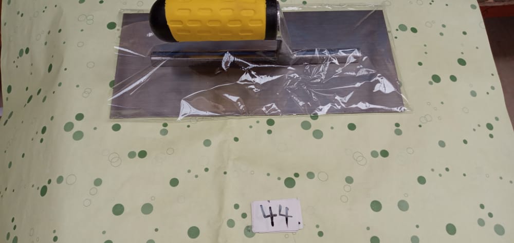 صورة بروه المساحه بيد بلاستيك  44