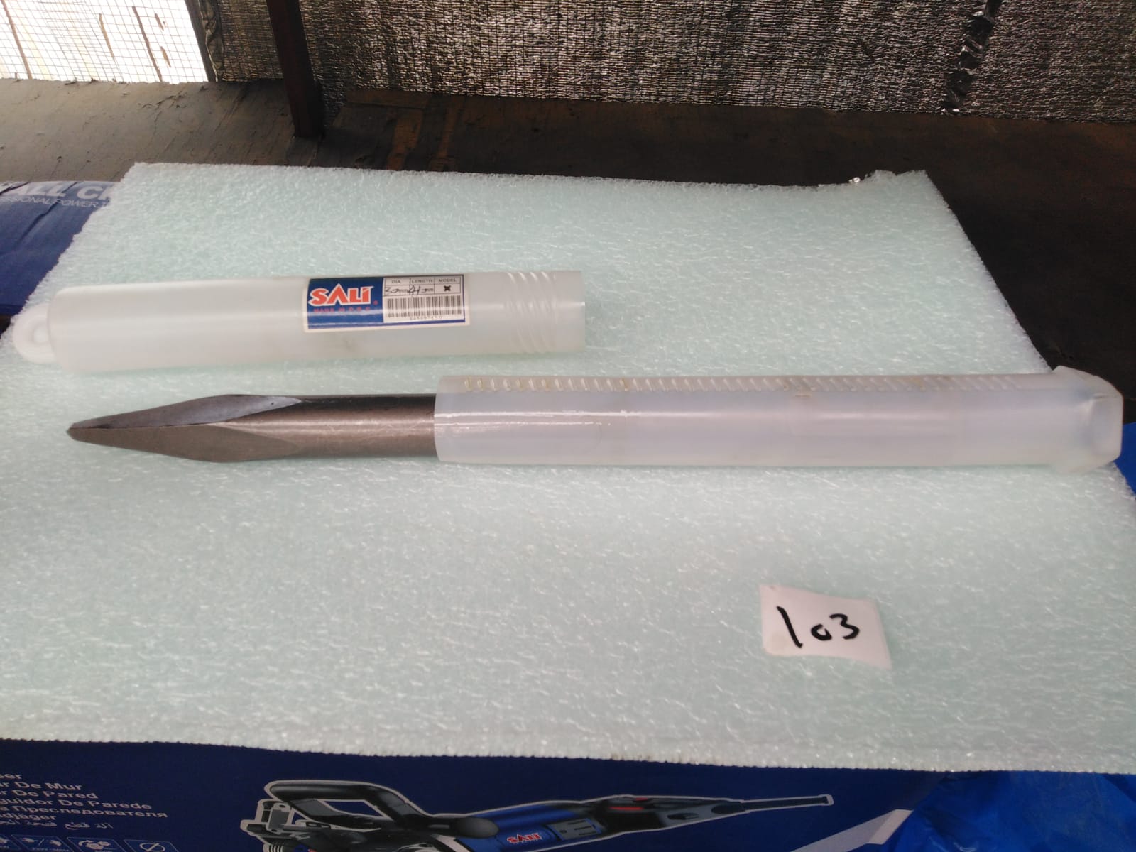 صورة SDS HEX CHISEL POINT 30 * 410MM (103) SALI