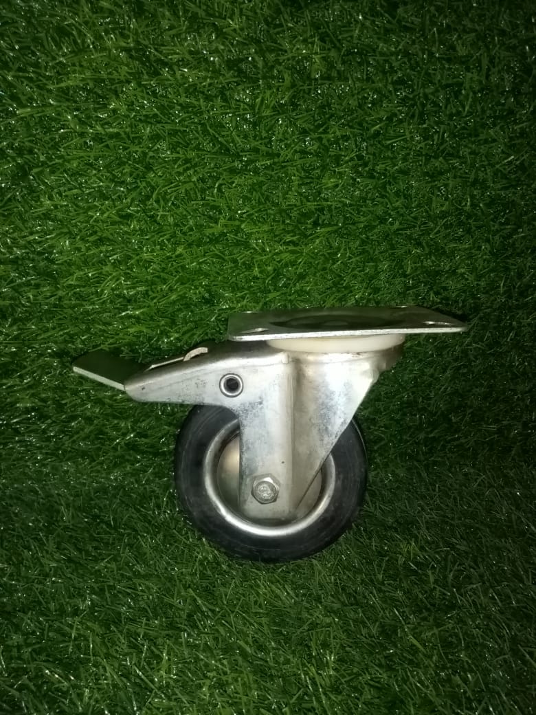 صورة عجل المونيوم تيوانى بتير بحجم4" كاوتش مزود بفرامل (تايوانى )