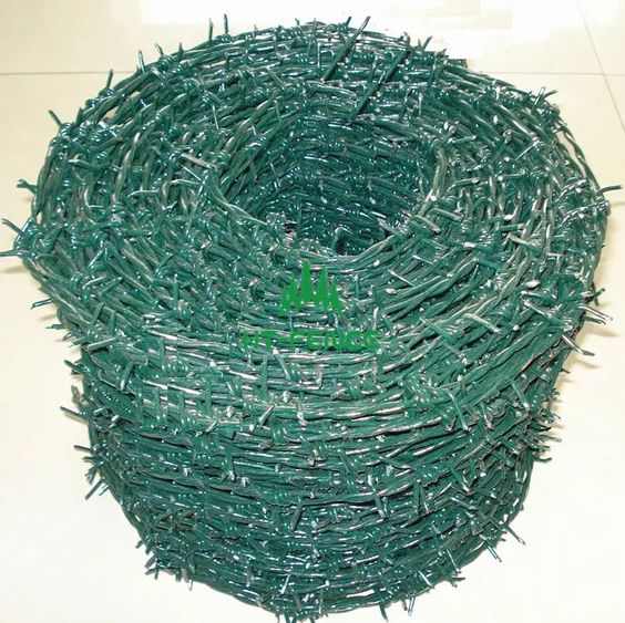 صورة سلك السور الشائك الصيني  الاخضر  المطفي  200 يارد 