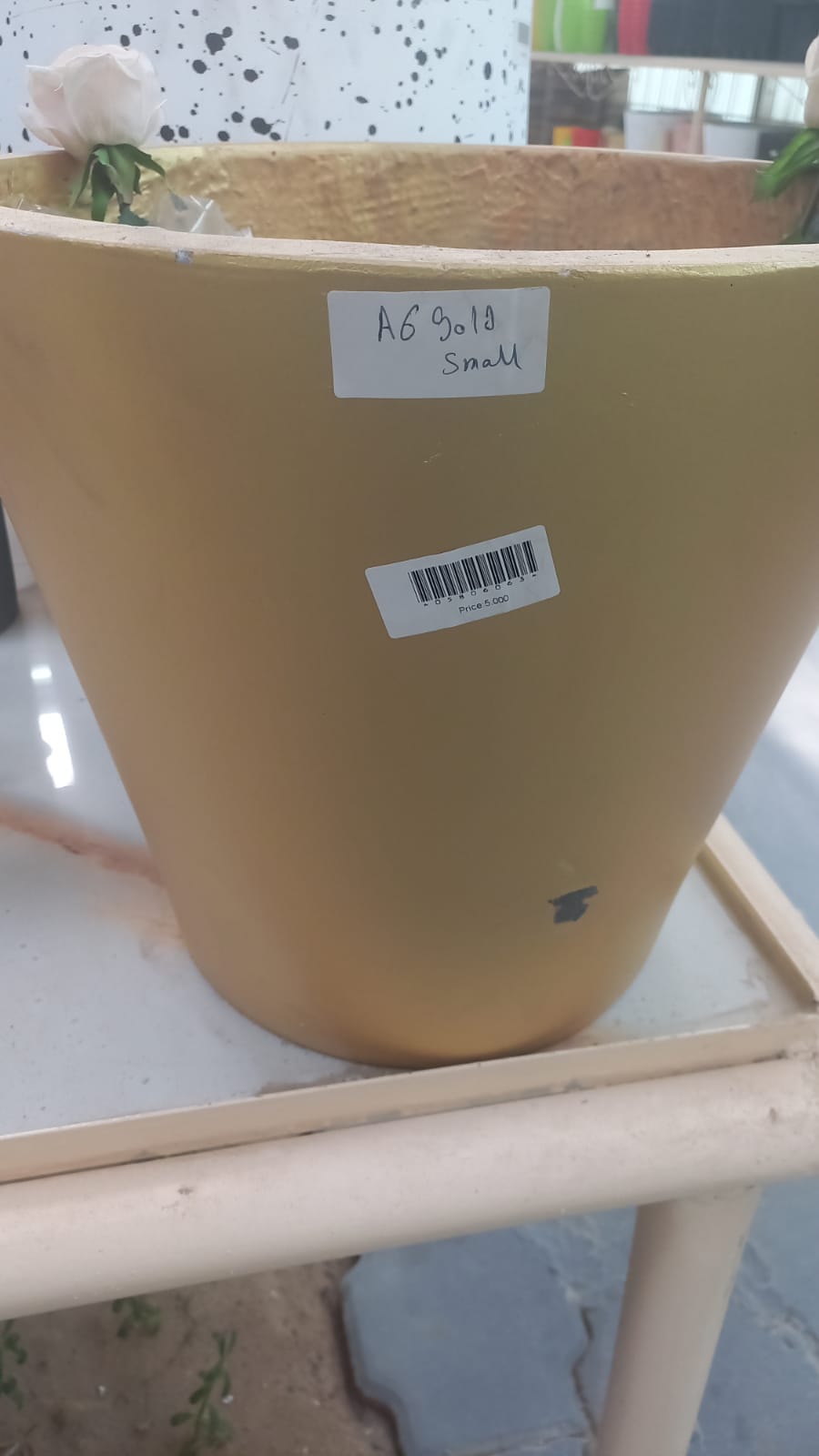 صورة a6 gold small