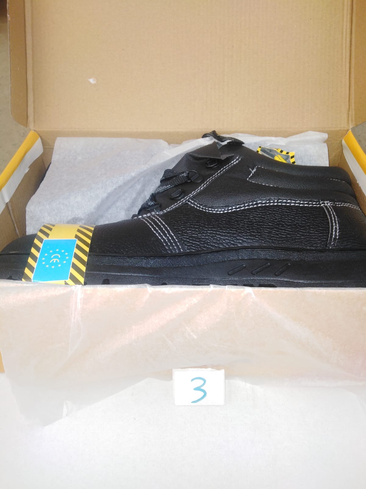 صورة حذاء الامان مقاس 44  (3)