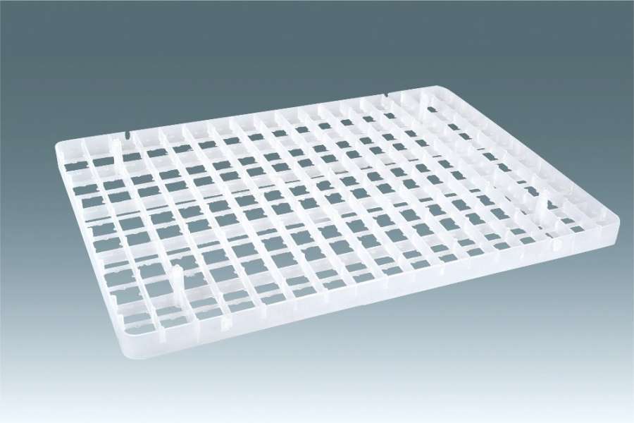 صورة صينيه البيض للفقاسه (221  بيضه)