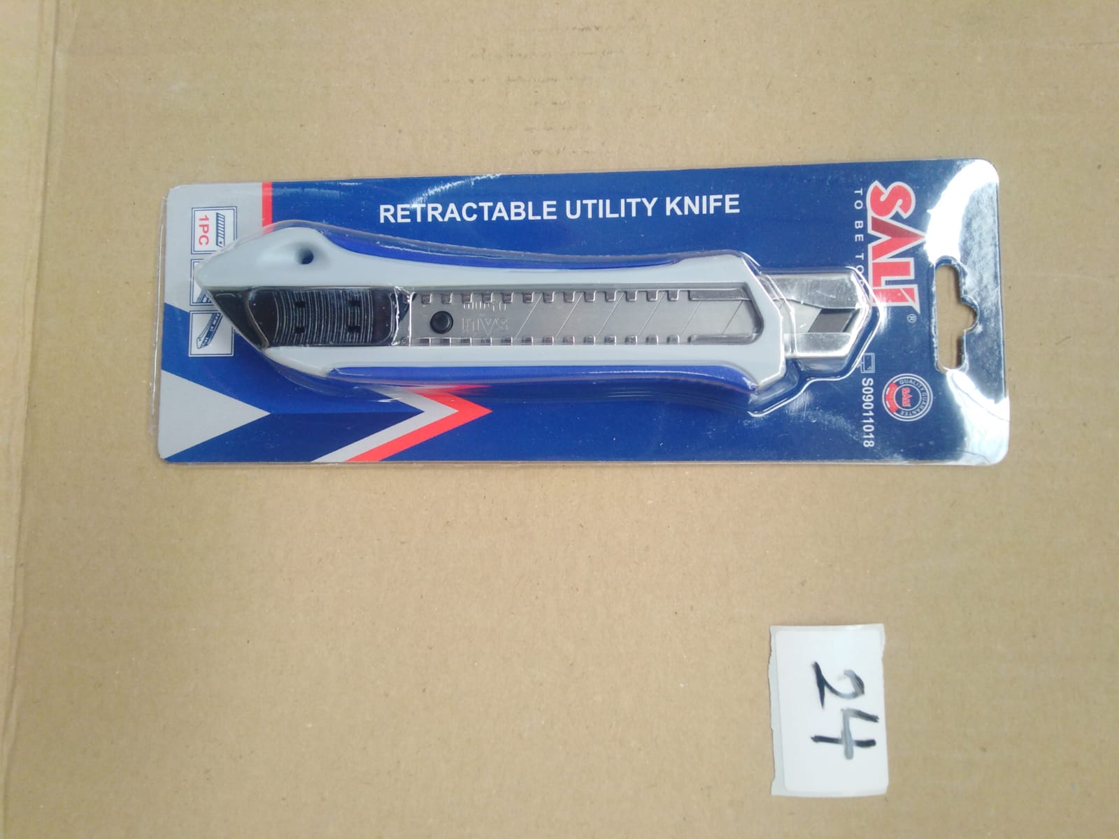 صورة قاطع سكين 18 مم  (24)