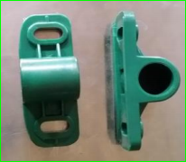 صورة كلبسات بلاستيكيه عربانة