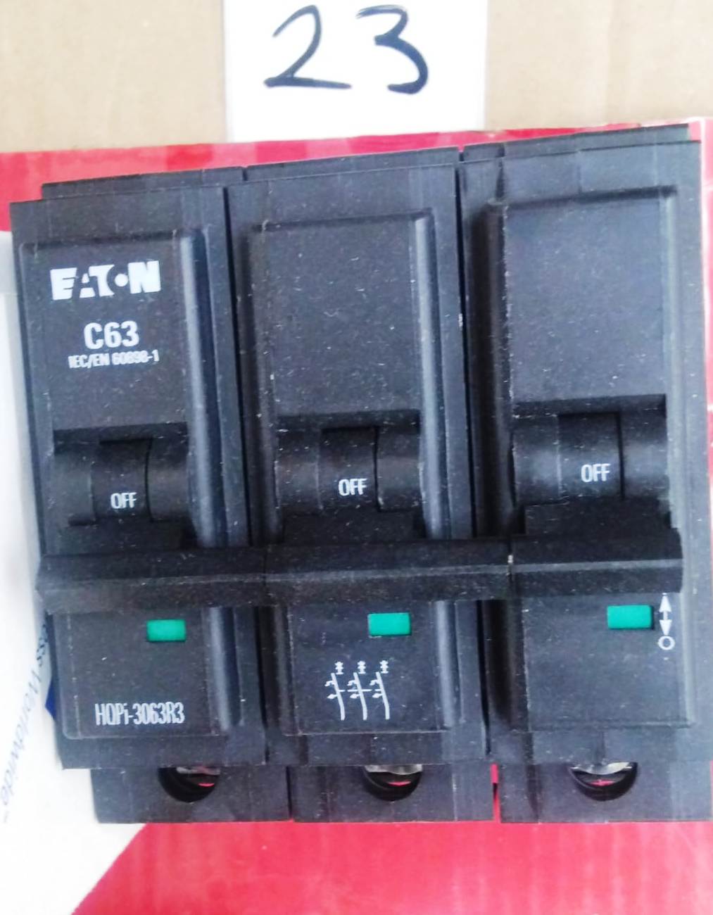 صورة 22   مفتاح كهرباء 63 امبير ETN  C63   