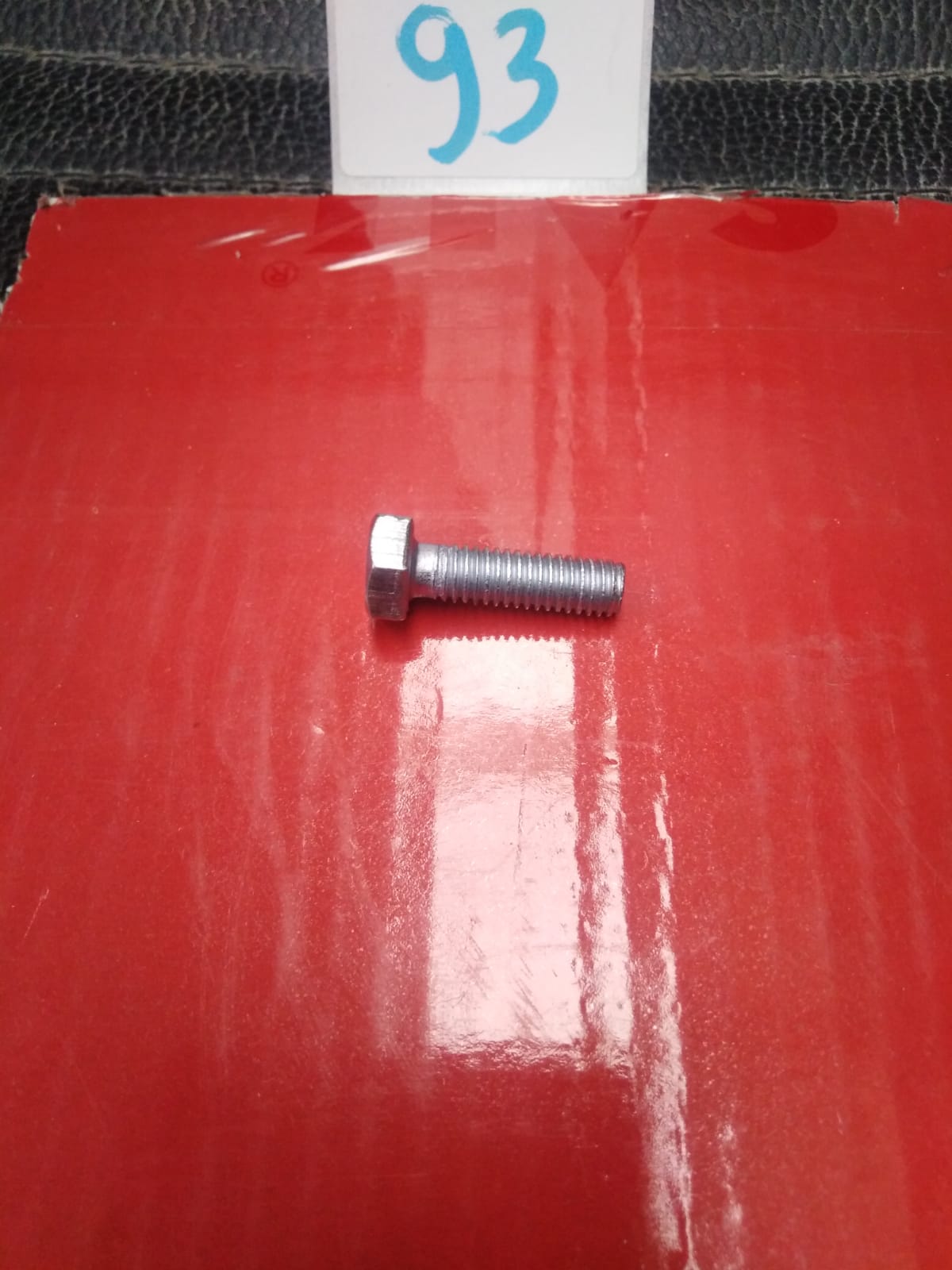 صورة 100جرام برغي 6 مم * 16  مم  (93)