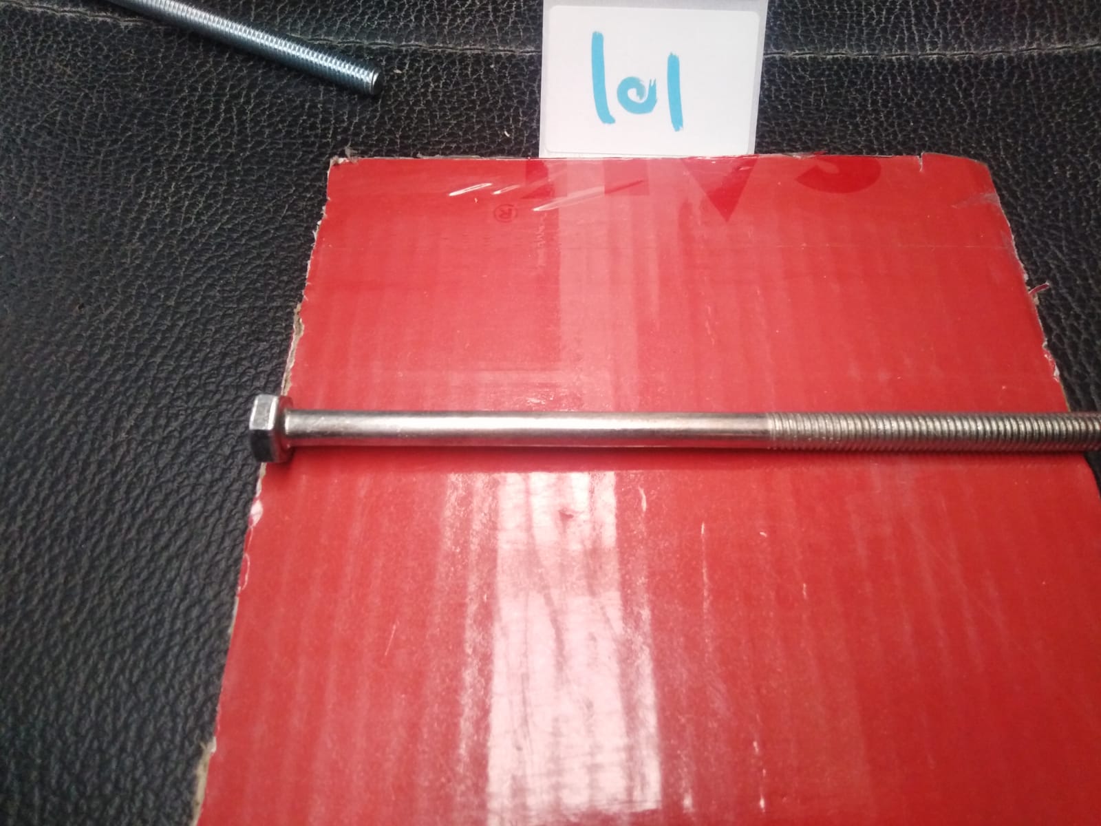 صورة 100جرام برغي 6 مم * 120   مم  (101)