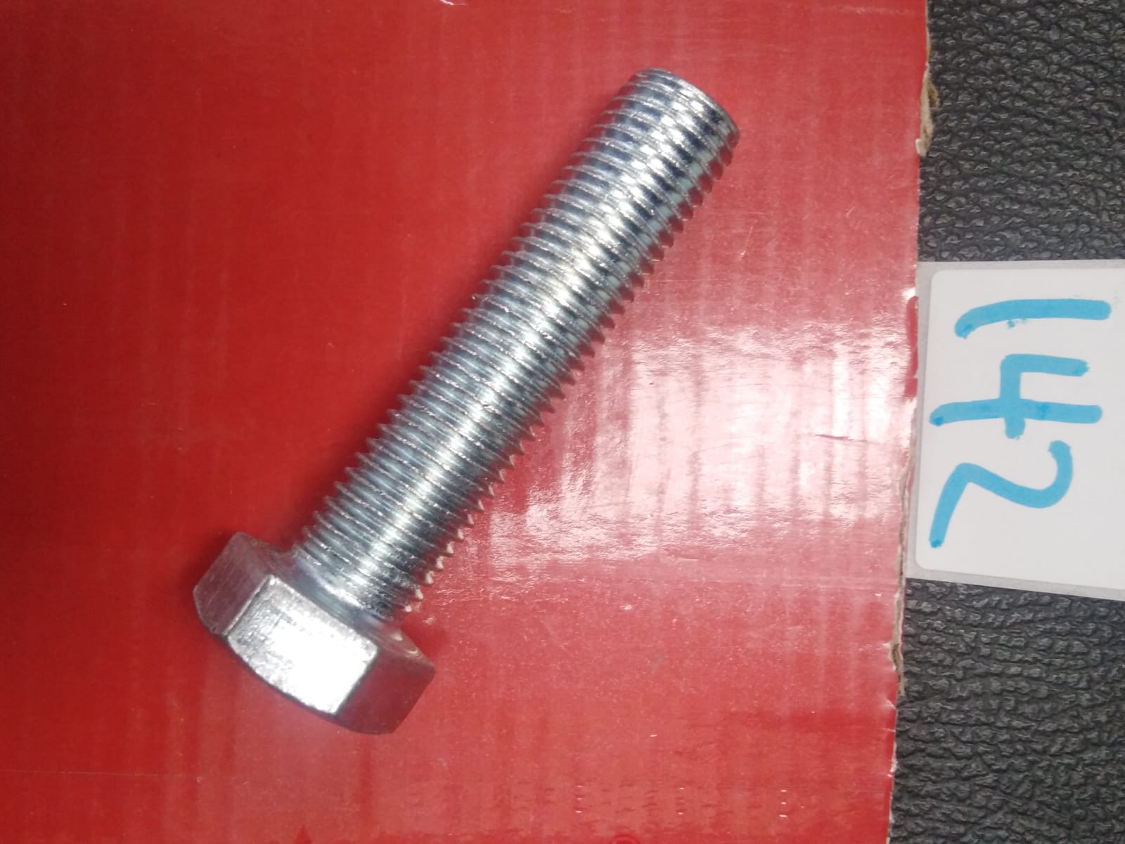 صورة 100جرام برغي 16 مم * 70  مم  (    142 )